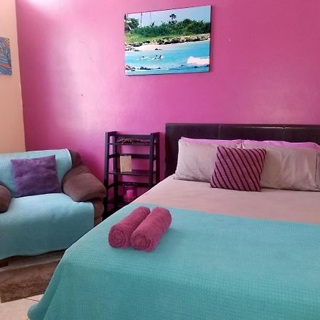 Wssm Surf House Panzió Aguadilla Kültér fotó