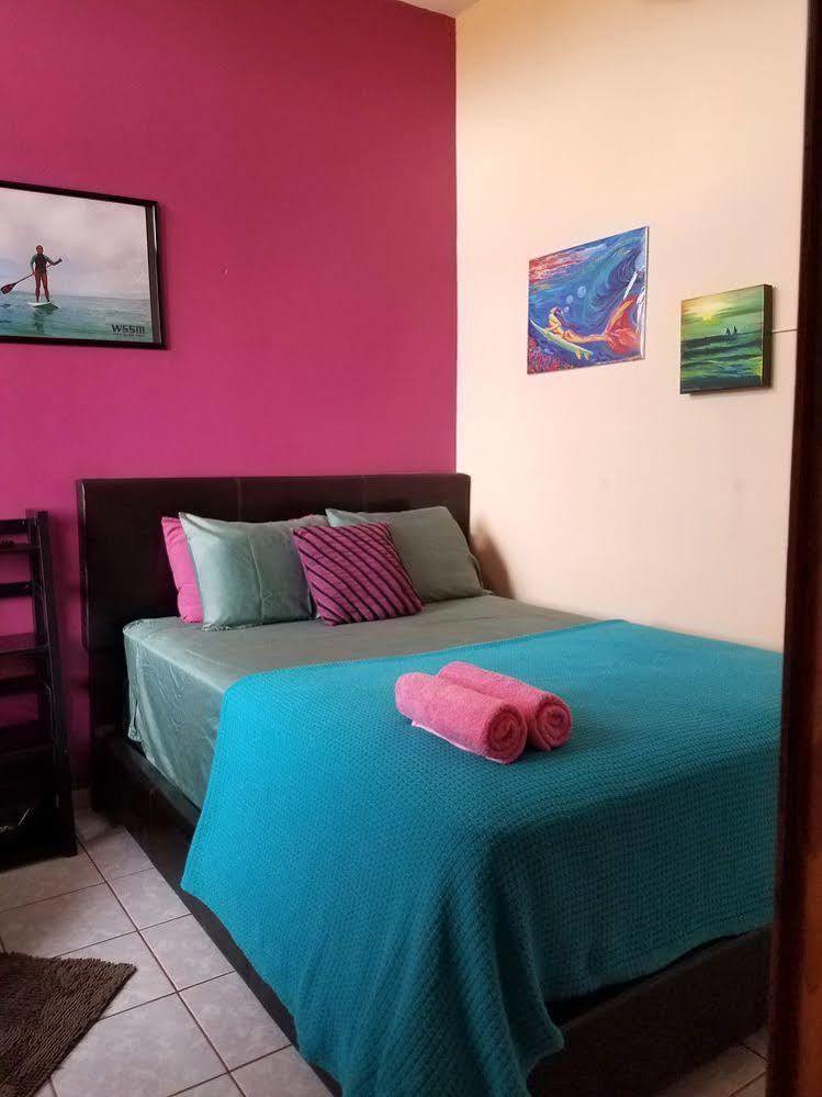 Wssm Surf House Panzió Aguadilla Kültér fotó